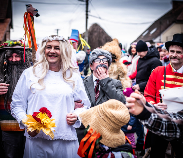 4. Masopustní průvod