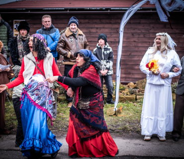 4. Masopustní průvod